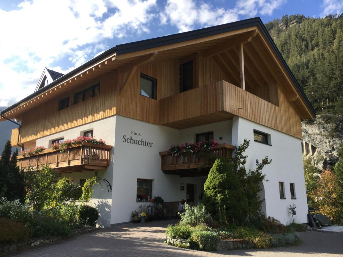 Haus Schuchter Hotel Pfunds Bagian luar foto